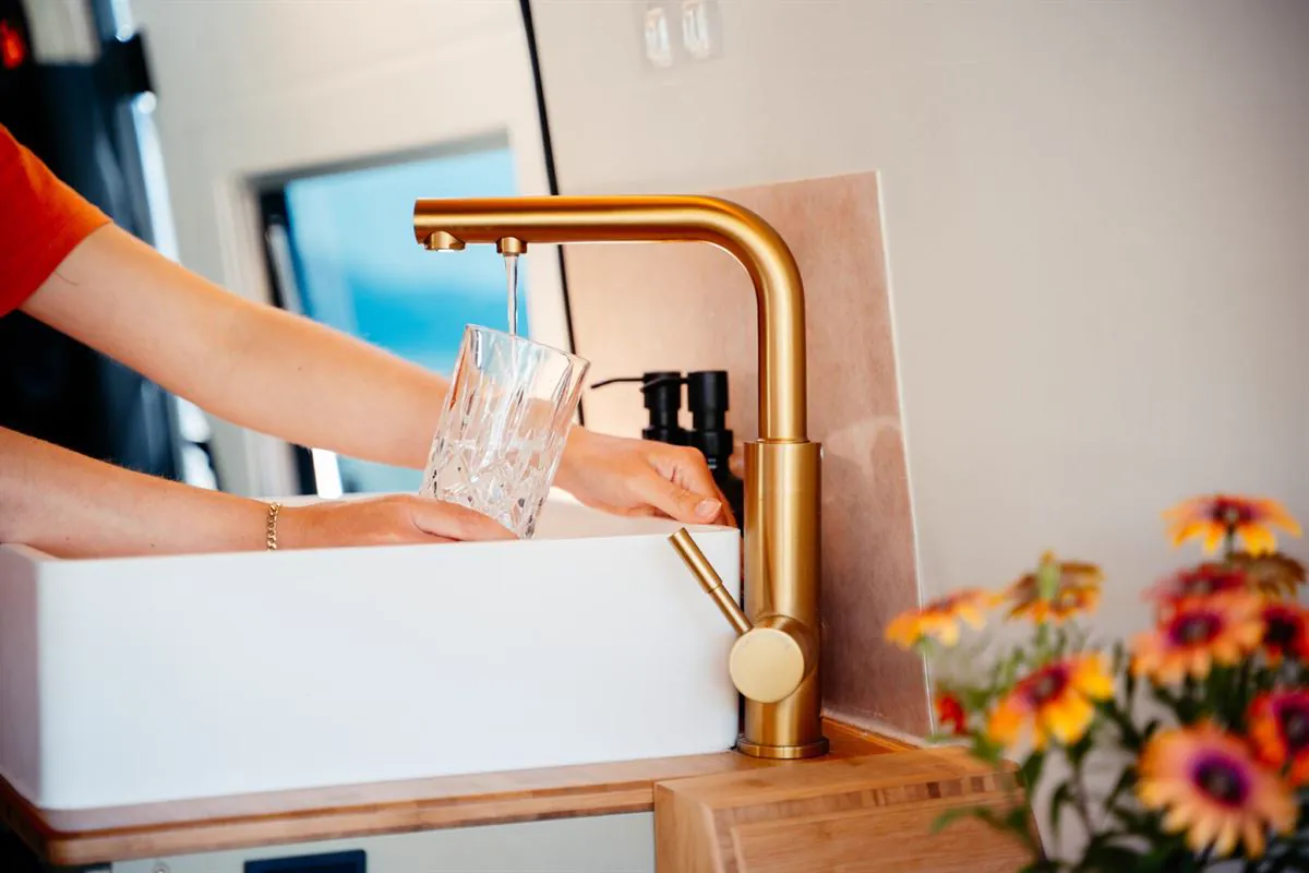 GOODGUARDS, Wasserfiltersystem für den Camper und Wasserhahn mit UV-Modul